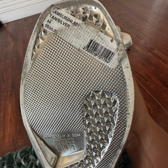 1017 ALYX 9SM Logo Slip-On Slides Silver Cream Men’s EU 44/ - Picture 7 of 7